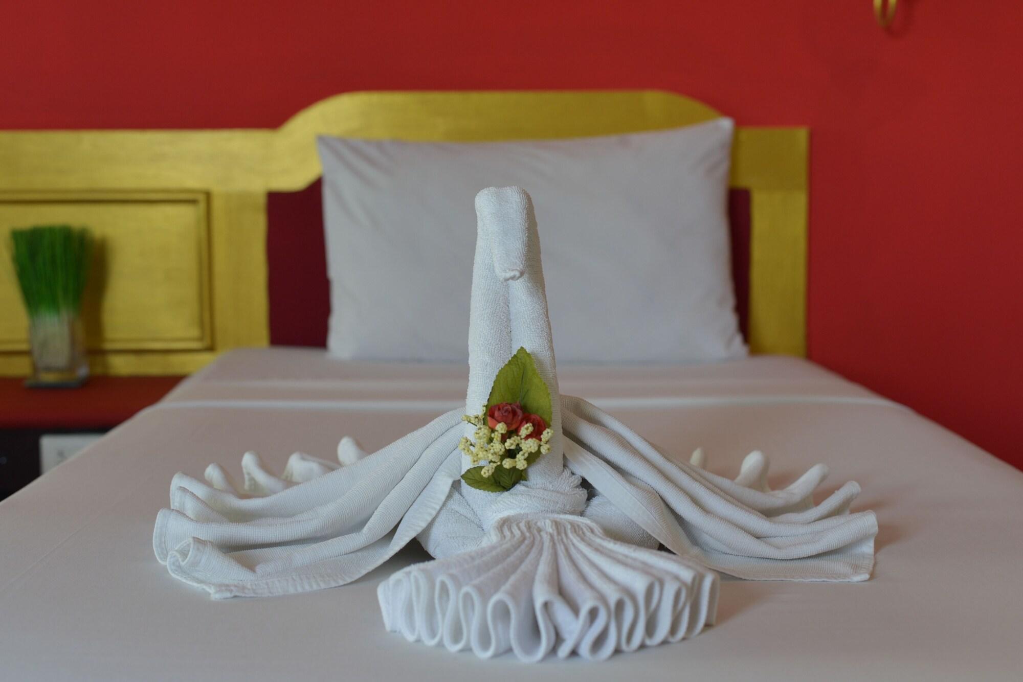 Surin Sweet Hotel エクステリア 写真