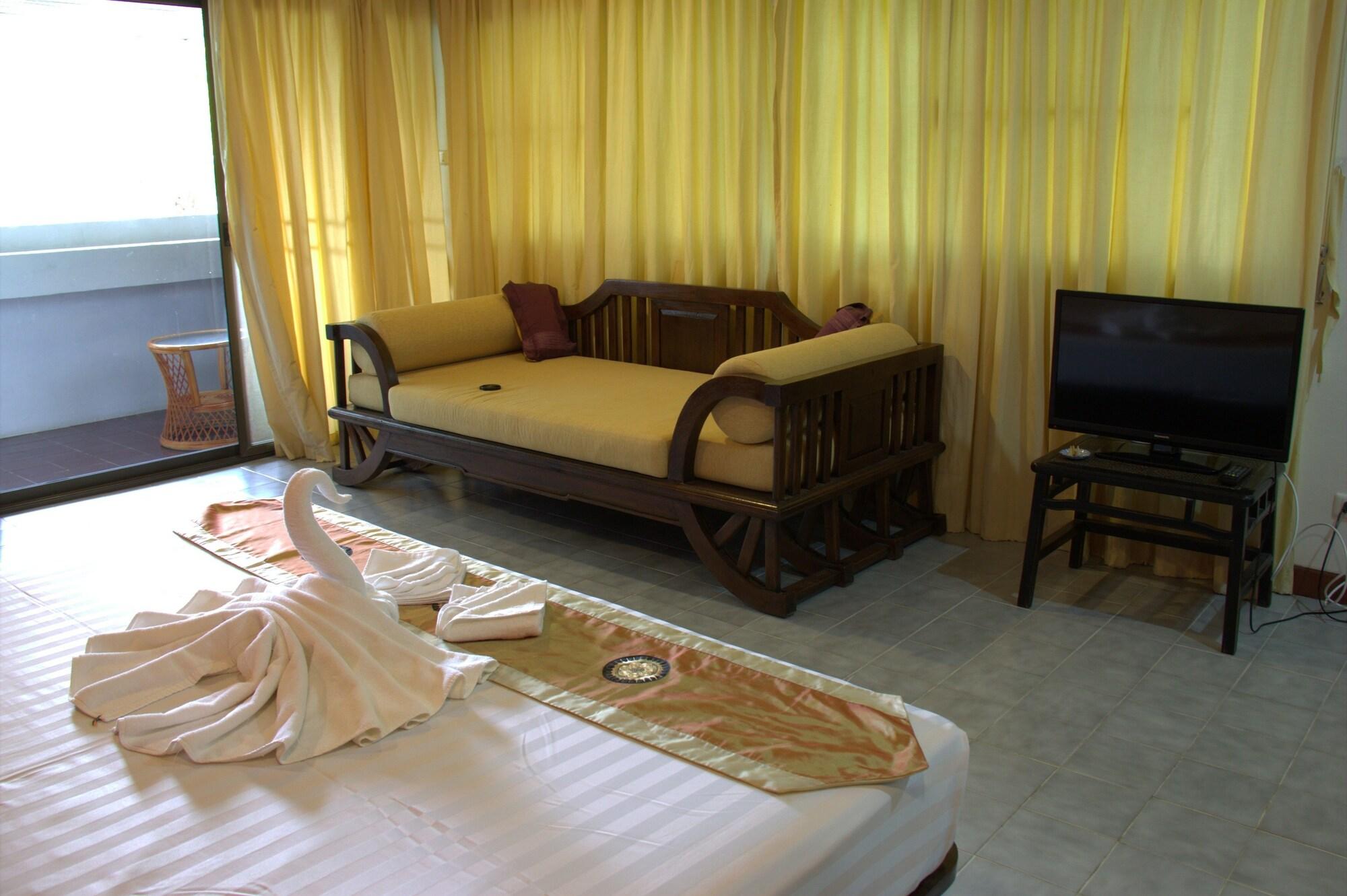 Surin Sweet Hotel エクステリア 写真