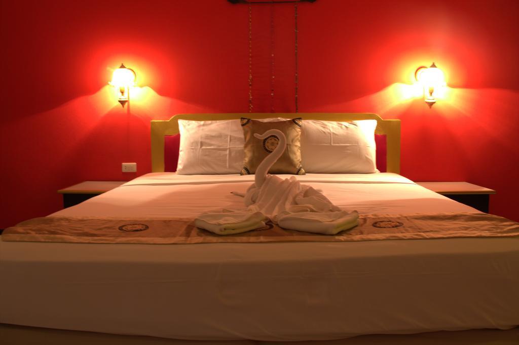 Surin Sweet Hotel エクステリア 写真