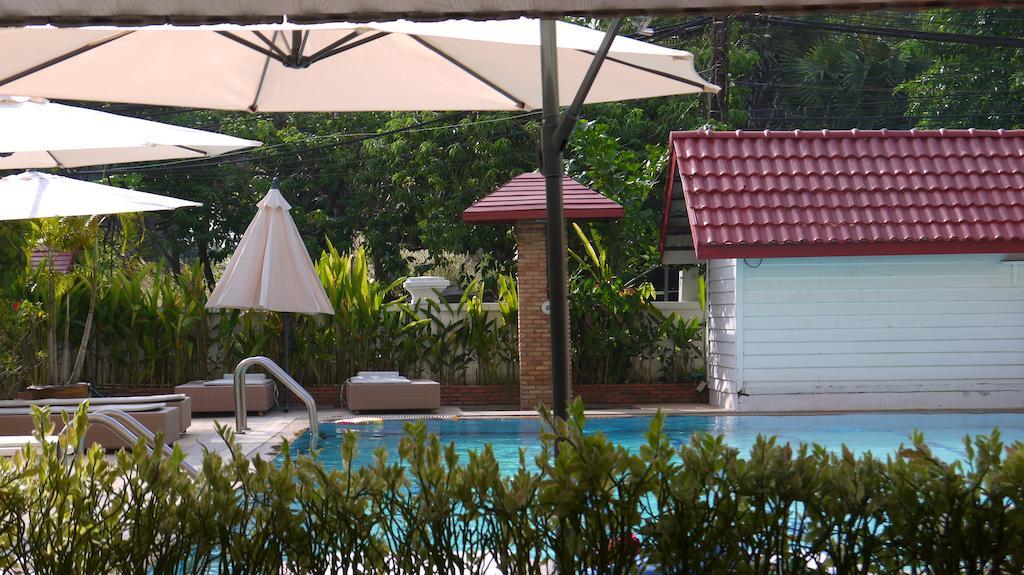 Surin Sweet Hotel エクステリア 写真