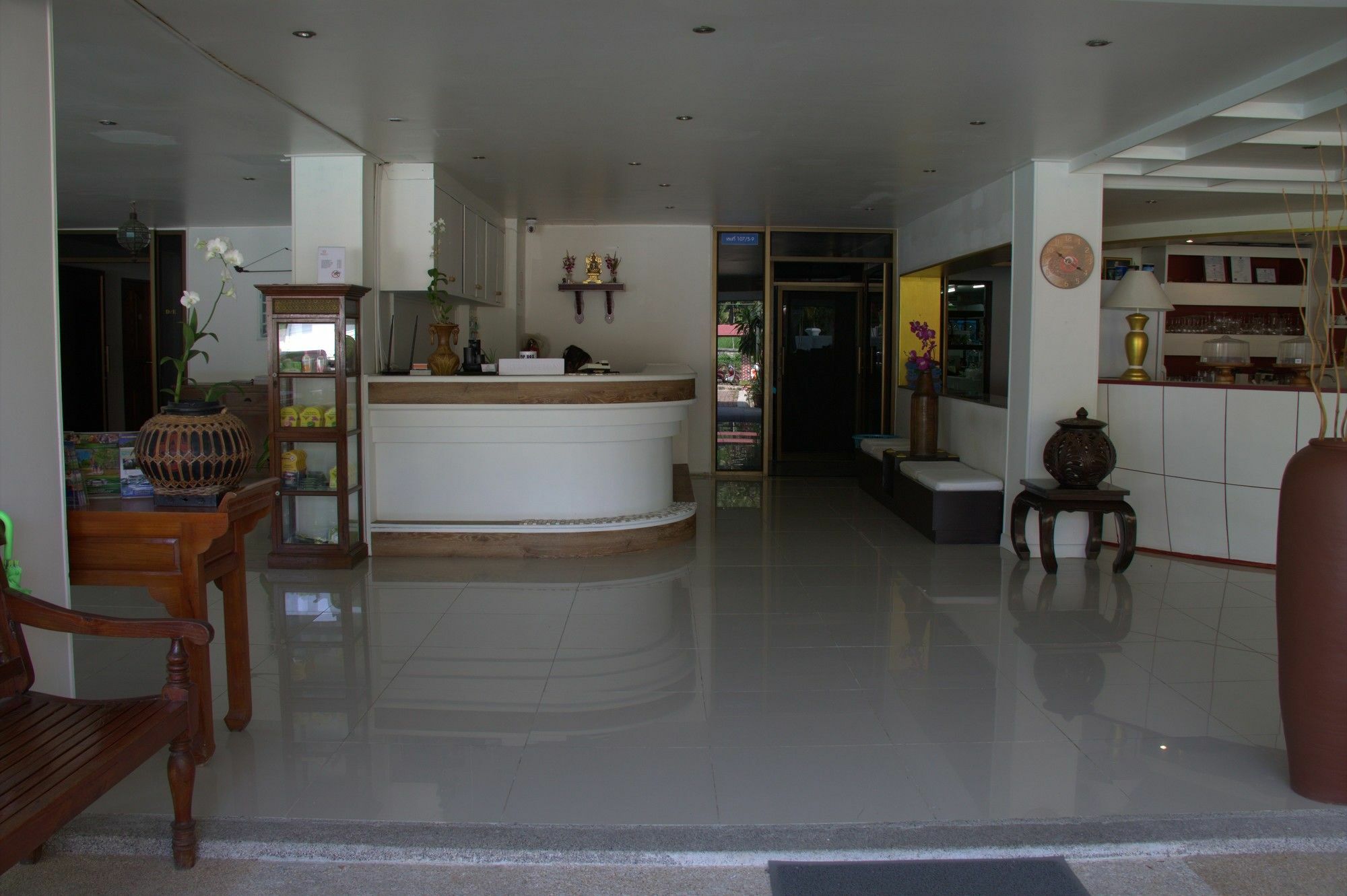 Surin Sweet Hotel エクステリア 写真
