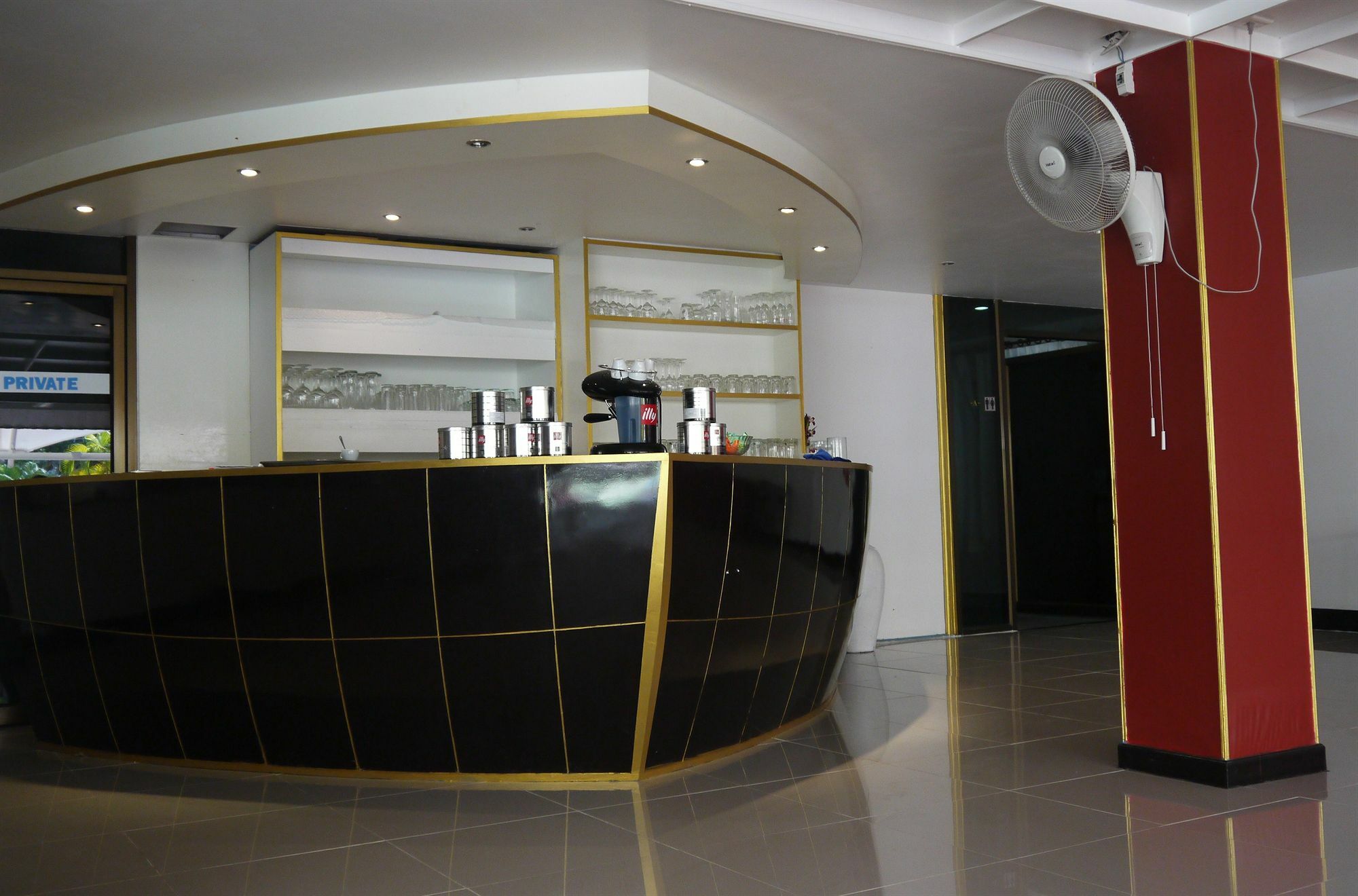 Surin Sweet Hotel エクステリア 写真
